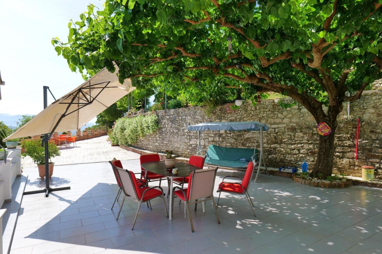 Landscape Appartement Nivice Buitenkant foto